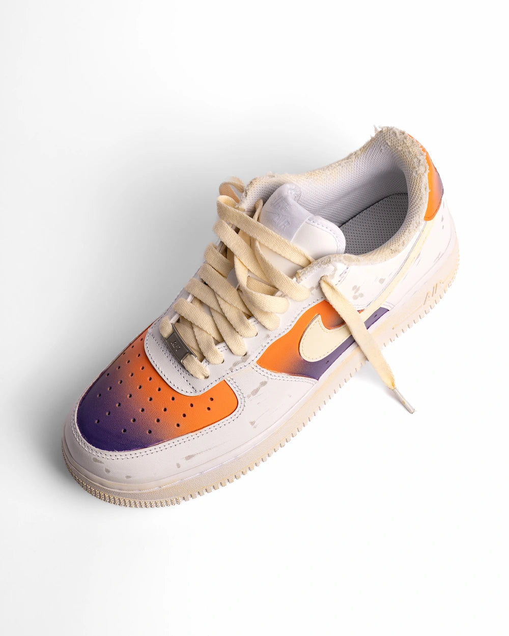 nike Air force 1 custom con sfumatura effetto viola e arancione