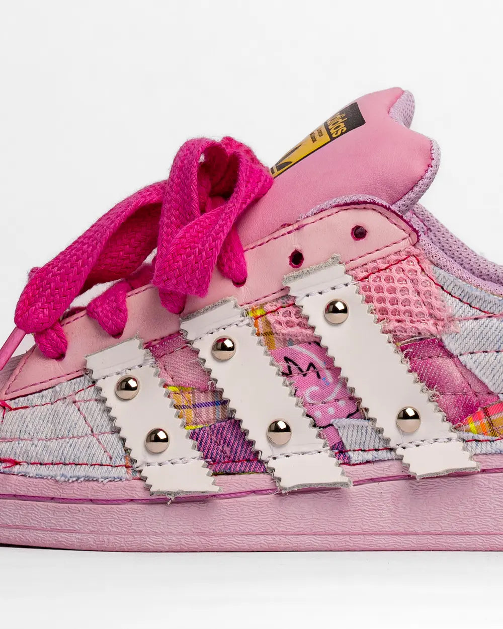 Adidas superstar custom modello Bad Girl, rosa con tessuti effetto patchwork