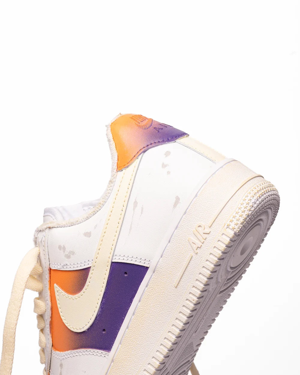 nike Air force 1 custom con sfumatura effetto viola e arancione