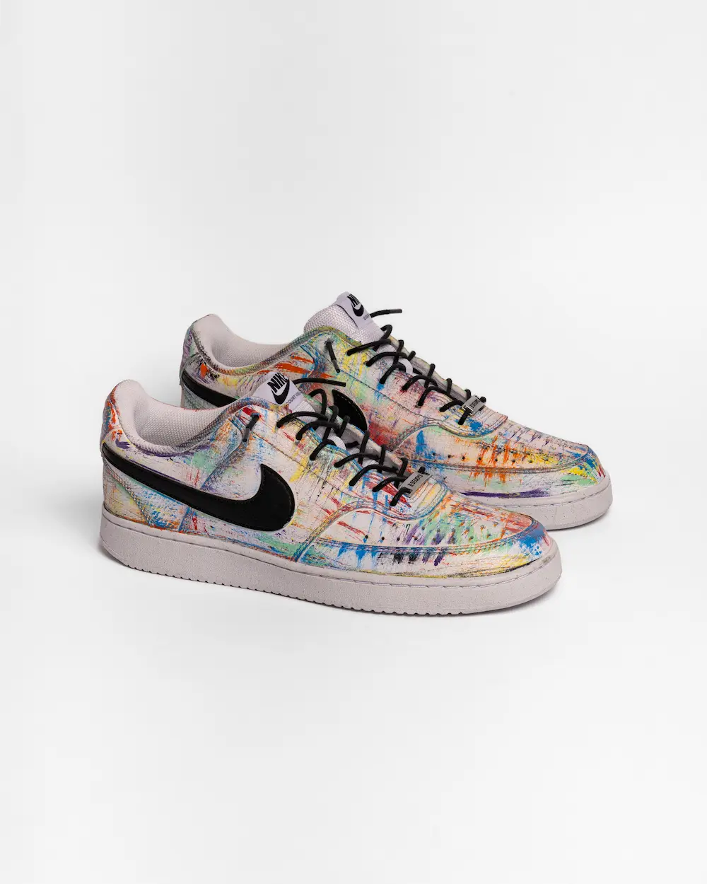 Nike Court Vision personalizzata con sfumature multicolor, dipinta a mano