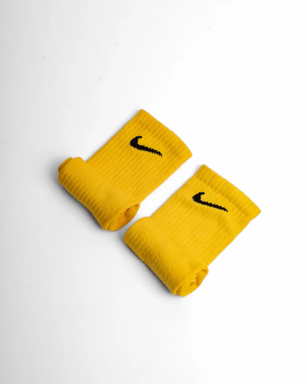 Calzini nike colorati con tecnica di tintura, tonalità Lemon