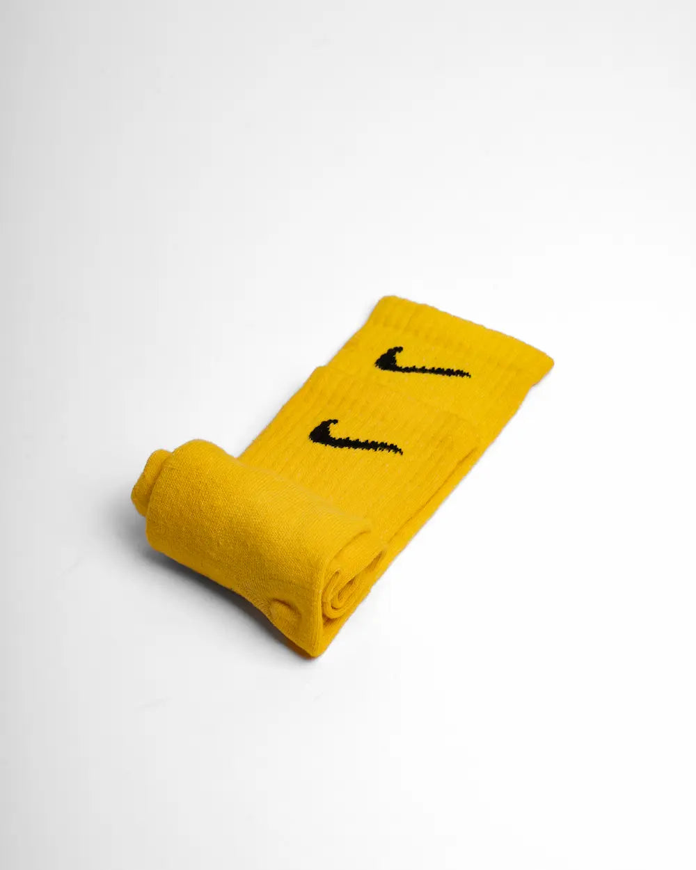 Calzini nike colorati con tecnica di tintura, tonalità Lemon