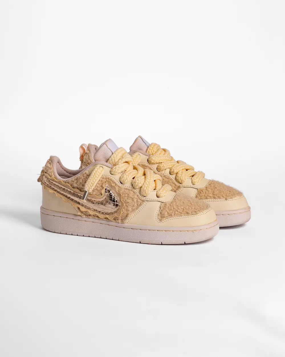 Nike Court Borough - Teddys Cream