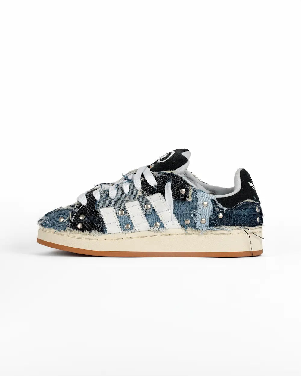 Adidas campus customizzata con jeans patchwork 