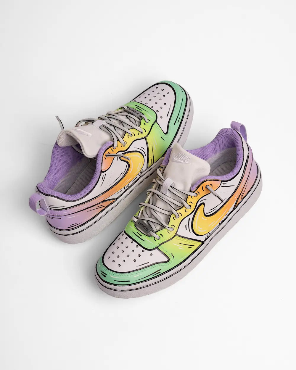 Sneakers Nike personalizzate con sfumatura pastello lilla-giallo-verde
