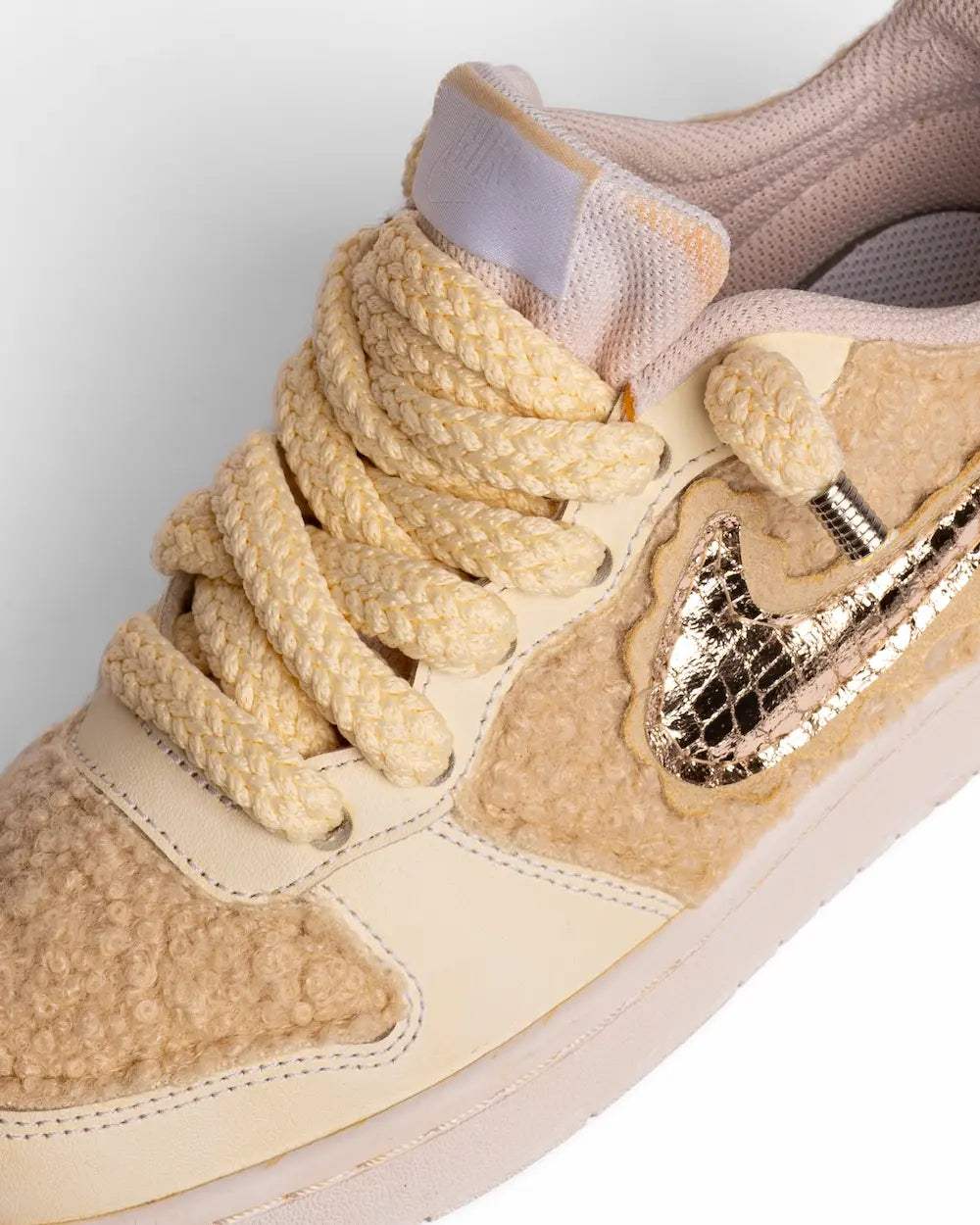 Nike Court Borough - Teddys Cream