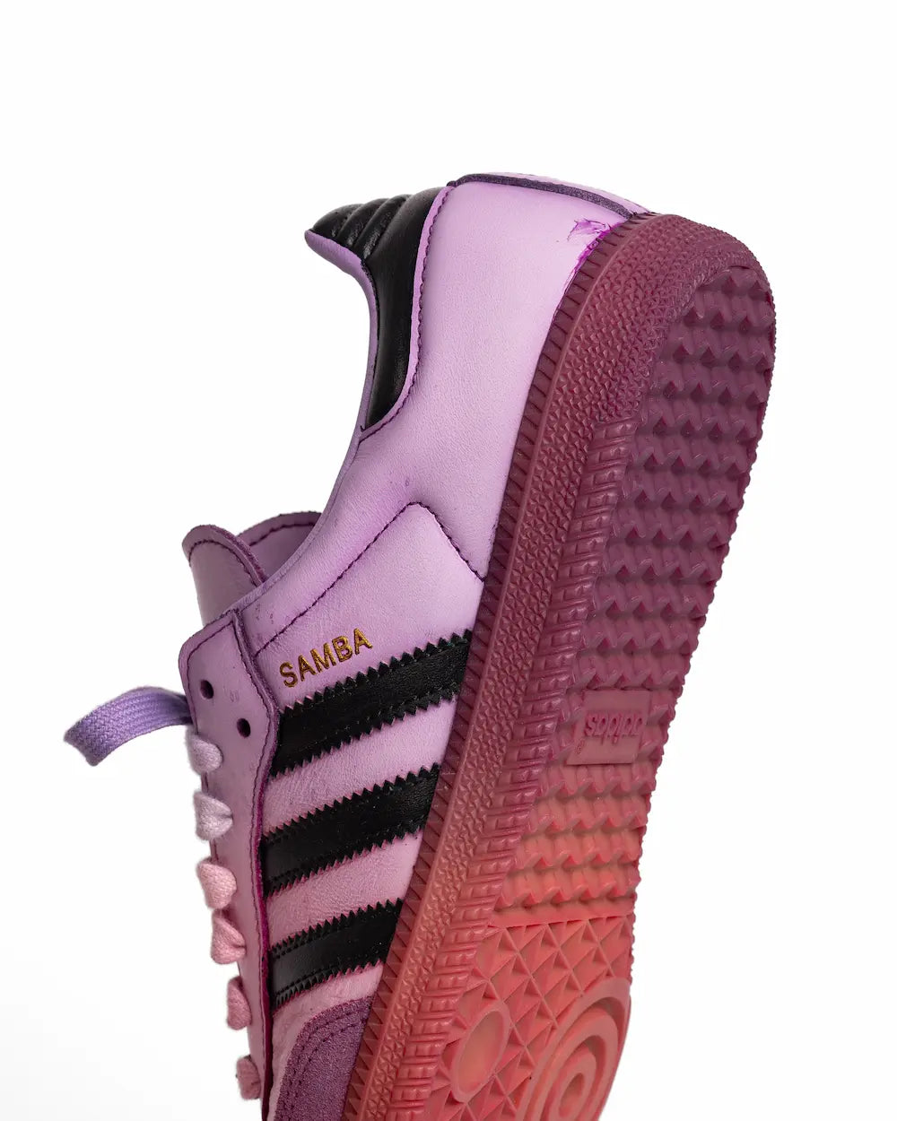 adidas samba personalizzate con effetto sfumato sui toni del lilla e del rosa