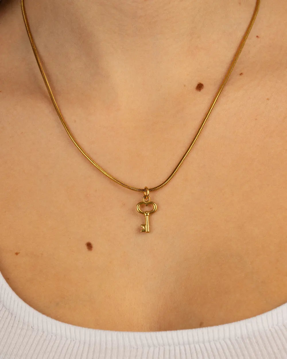 NECKLACE - KEY GOLD